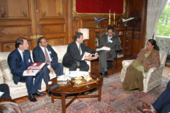 CM_VR_RANA_2007-194