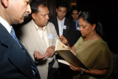 CM_VR_RANA_2007-341